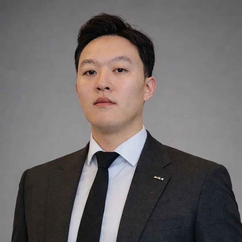 카마스터 상반신 프로필 사진